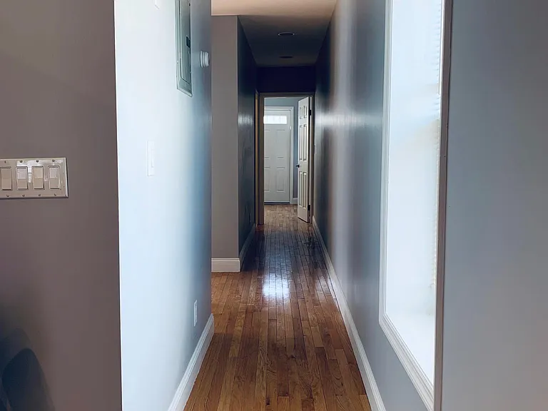 190 Shepherd Ave #1 — Photo 12