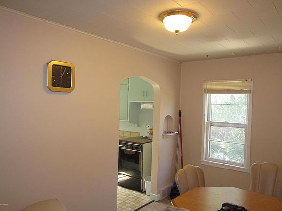 5th image of 810 Kenwood St