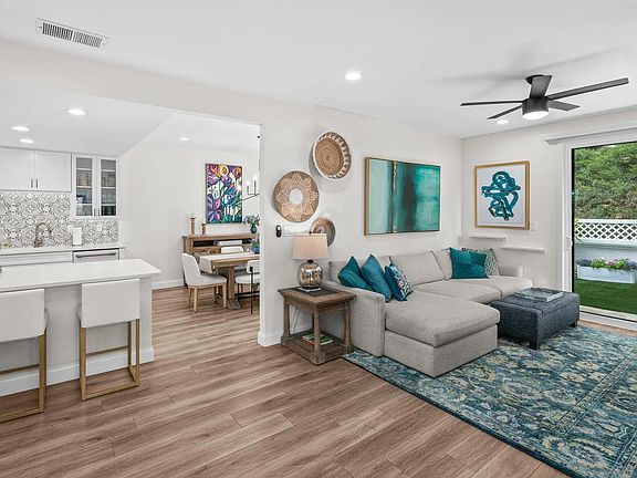 3rd image of 3458 Voyager Cir