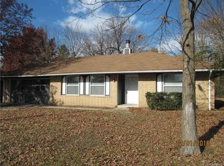 620 W 5th St, Skiatook, OK 74070