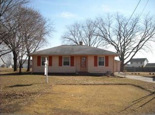 200 S Spruce St, Stillman Valley, IL 61084