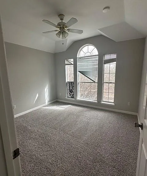 3133 Rocky Mountain Dr — Photo 11