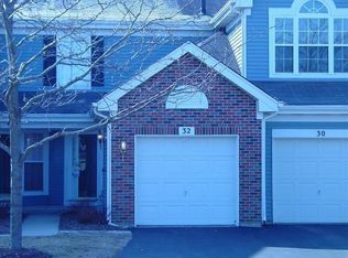 32 Stone Gate Rd, Algonquin, IL 60102