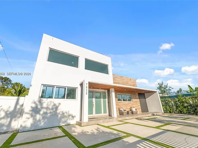 7525 Buccaneer Ave — Photo 28