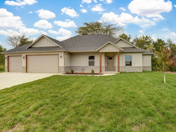 257 E Kelce Lane, Republic, MO 65738