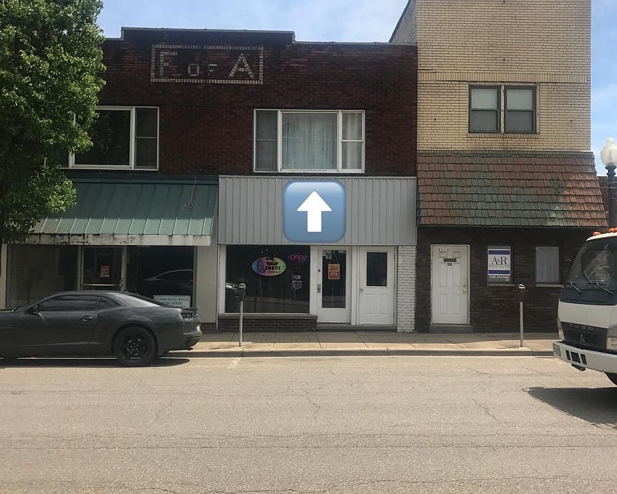 1st image of 108 S 4th St APT 1