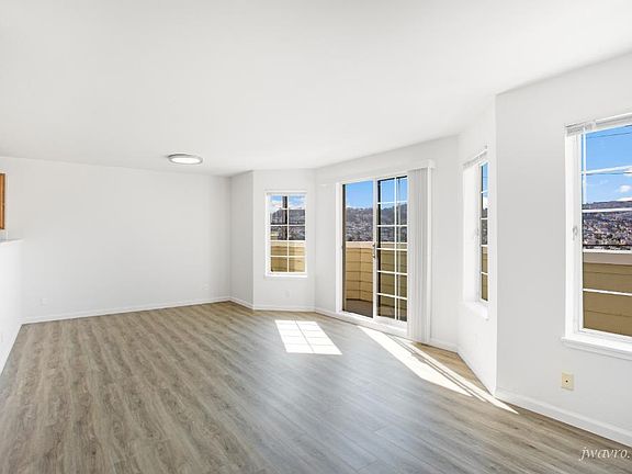 3rd image of 101 Prospect Ave Unit B