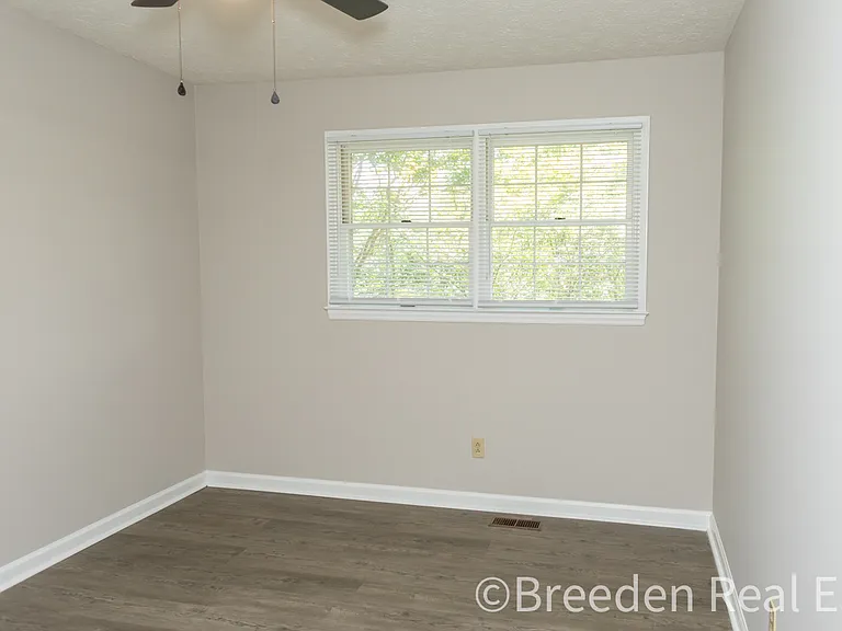 201 Patton St — Photo 14