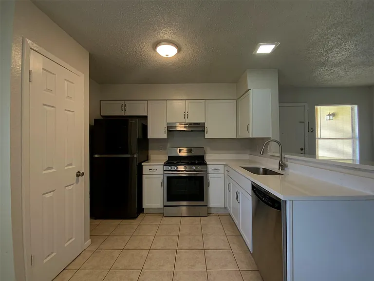 2300 Cedrick Cv #B — Photo 13