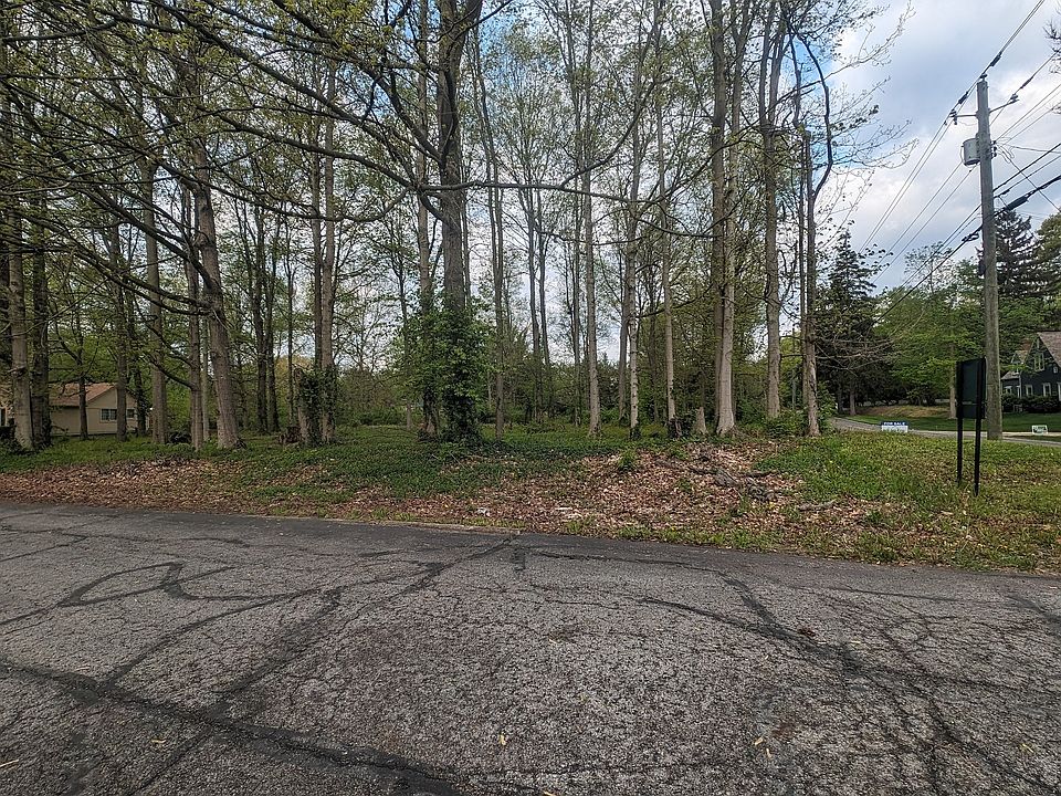 2nd image of 4364 Paula Lane East Dr E