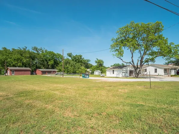 1319 E Highway 199, Springtown, TX 76082
