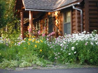 42598 Paradise Rd, Chassell, MI 49916