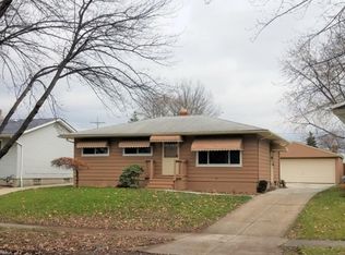 4405 Starlight Dr, Cleveland, OH 44109
