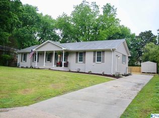 2612 Skyline Dr NW, Huntsville, AL 35810