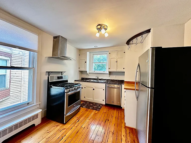 510 Lafayette Ave #2 — Photo 12