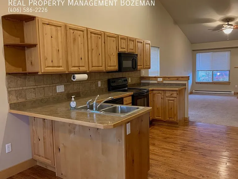 170 Talon Way #C — Photo 10