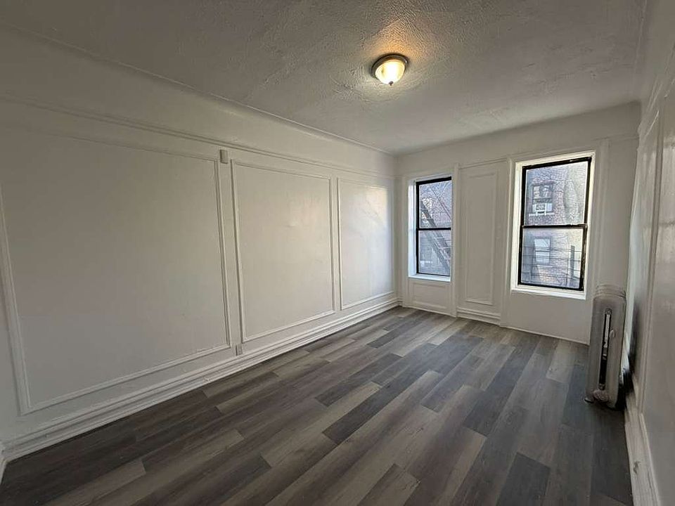 1st image of 2415 Creston Ave APT 45