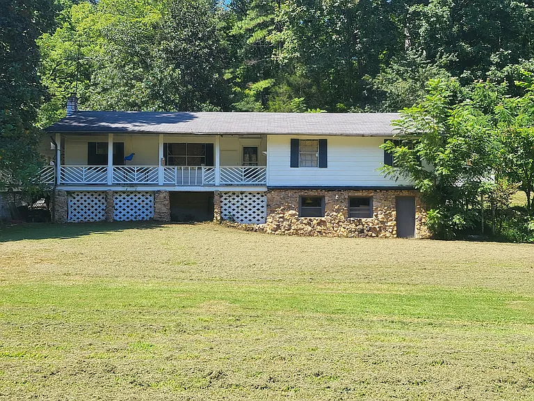 Homeplace Ln — Photo 1