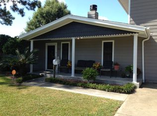 5332 W Groves Cir, Groves, TX 77619