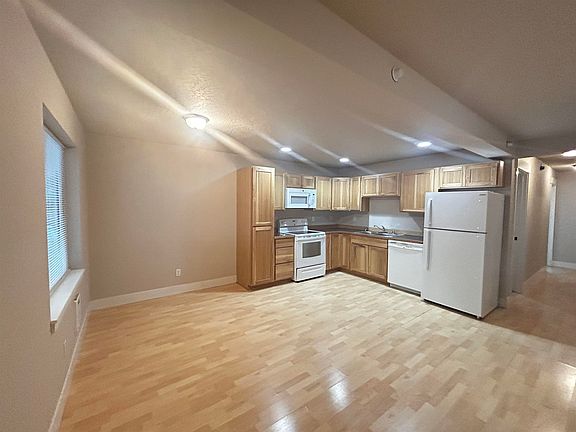 3rd image of 1721 5th St