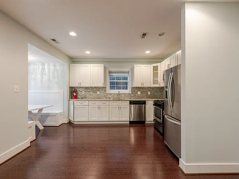 5056 B St SE — Photo 6