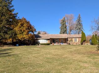 1967 Red Fox Ln, Libertyville, IL 60048