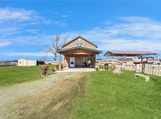 21500 Davidson Rd, Siloam Springs, AR 72761