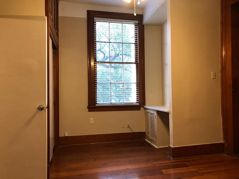1328 Jackson Ave #K — Photo 3