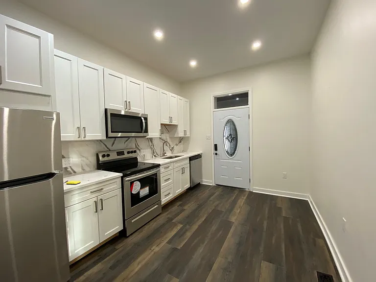 100 N Fairmount St #1 — Photo 6
