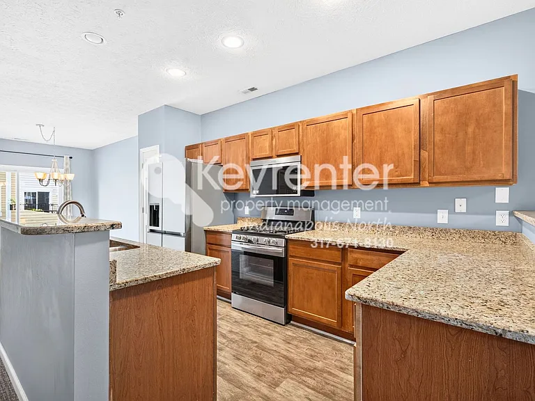 6589 Reserve Dr — Photo 5