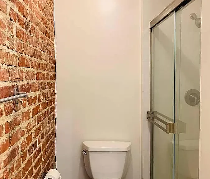 1700 E 4th St #101 — Photo 9