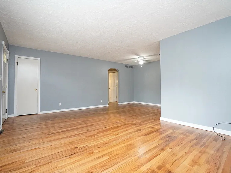 1517 S Chrisway Dr — Photo 10