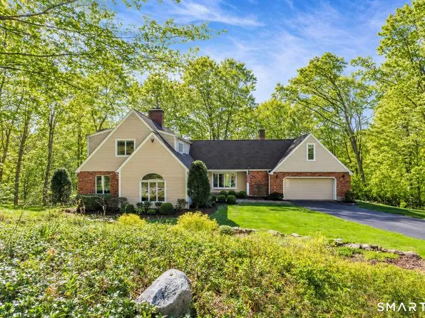 37 Hidden Brook Drive, Brookfield, CT 06804