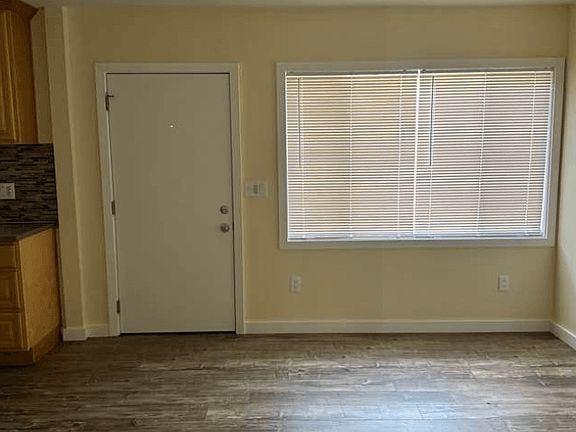 4th image of 6403 S Victoria Ave #6572461