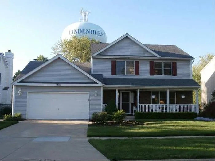 1480 Robincrest Ln photo 1
