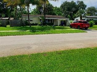 2001 SW 23rd Ter, Fort Lauderdale, FL 33312