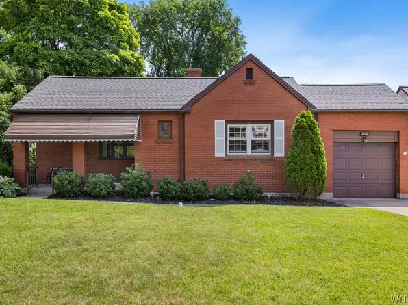 3071 Delancey Rd, Niagara Falls, NY 14305