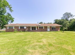 15800 Krohn Rd, Ocean Springs, MS 39565