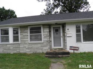 3001 15th St, Moline, IL 61265