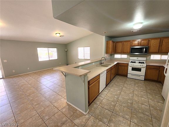 5th image of 4921 Ferrell St