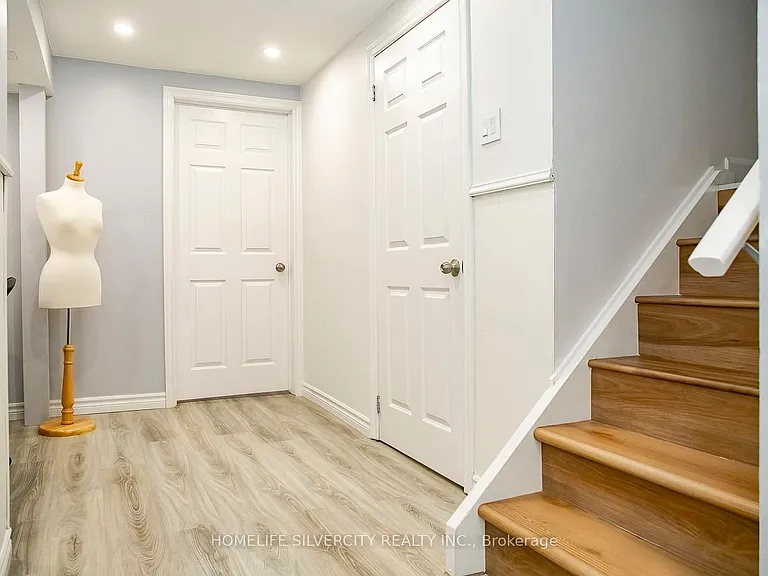 21 Mitchell Ave — Photo 37