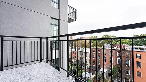 420 Gates Ave #5E Photo 1