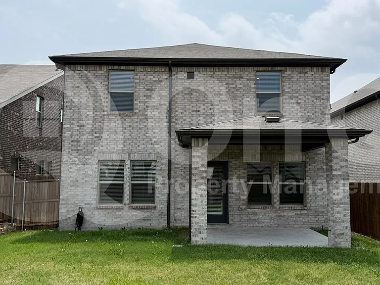 616 McKenna Dr — Photo 23
