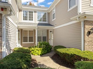 2911 Dearborn Ct, Naperville, IL 60563