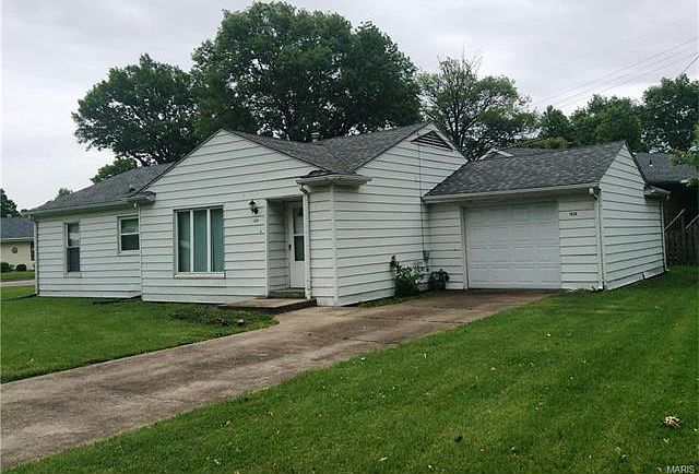 1st image of 1628 Lindell Blvd