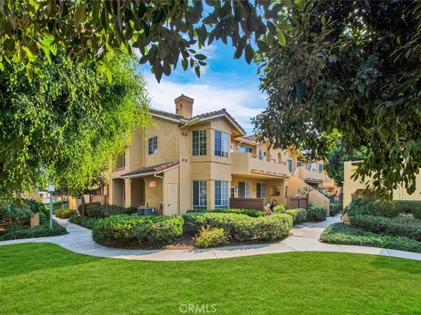 32 Alicante Aisle, Irvine, CA 92614