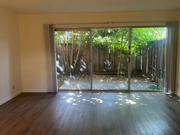 2295 Latham St APT 3, Mountain View, CA 94040