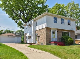 3825 S 5th St #3823, Milwaukee, WI 53207