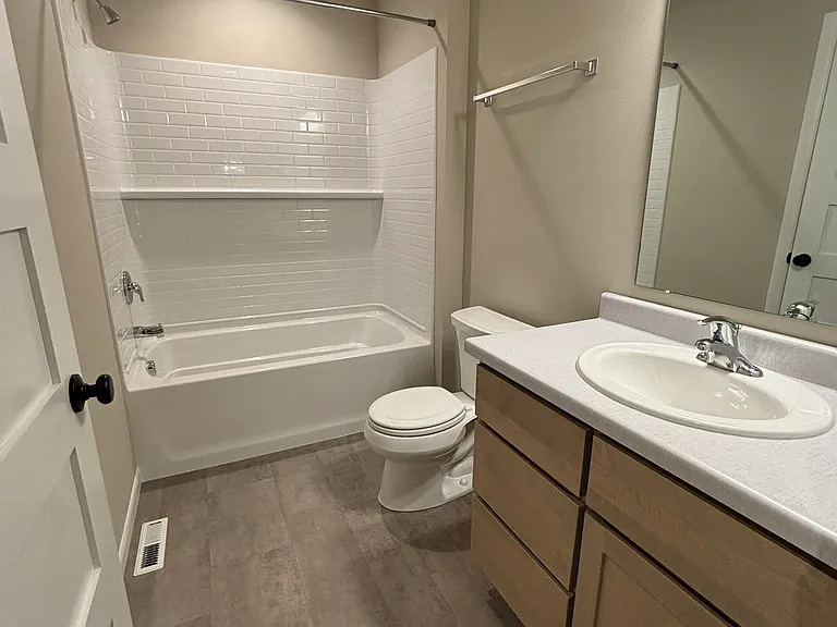 406 Crusader Point — Photo 10