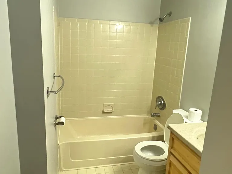 1315 Ravens Crest Dr — Photo 22